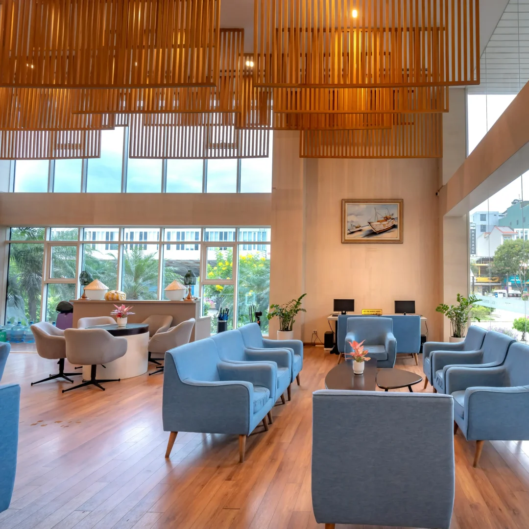 pexels-quang-nguyen-vinh-222549-28999491